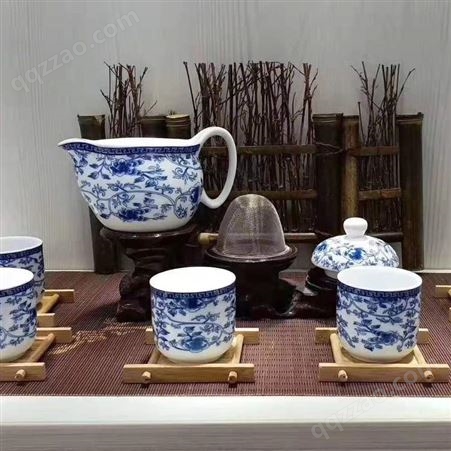 景德镇陶瓷茶具套装 年终员工福利礼品瓷赠送 7头青花瓷家用过滤茶具茶杯 logo订制厂家批发