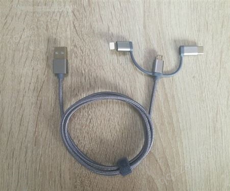 深圳厂家批发适用安卓苹果Type-C三合一数据线